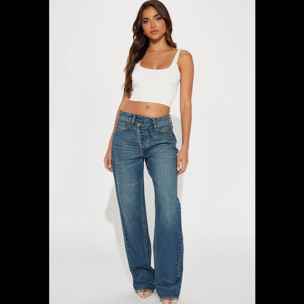 Fashion Nova - Crossover Straight Leg Tinted Jeans - Dark Wash - Size 0